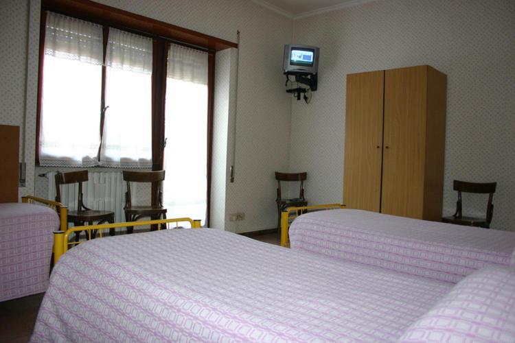 Albergo Anna ชัมปีโน ภายนอก รูปภาพ
